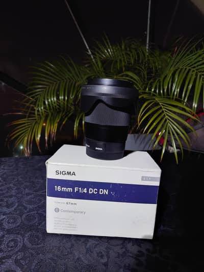 Sigma 16mm F1.4 Brand New Condition With Box