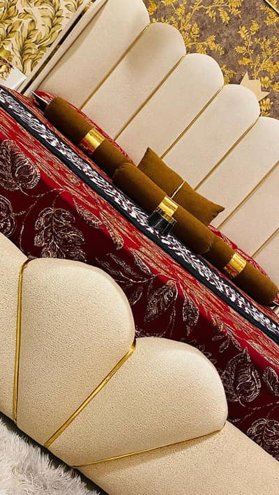 Double bed/king size bed/dressing table/bed set/Poshish bed/furniture