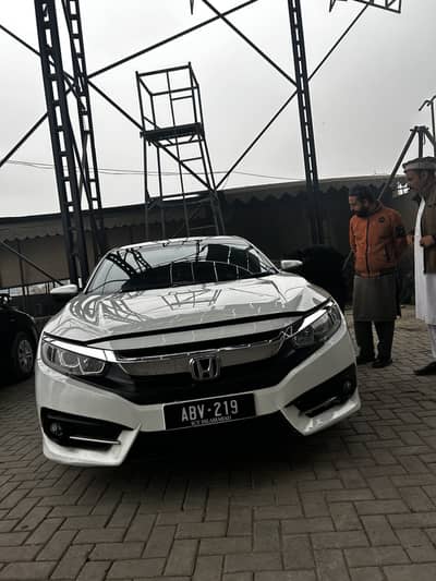 Civic oriel 1.8 2016