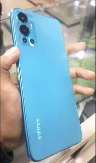 Infinix hot 12