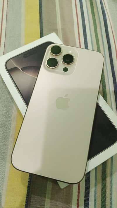 iPhone 16 Pro Max JV