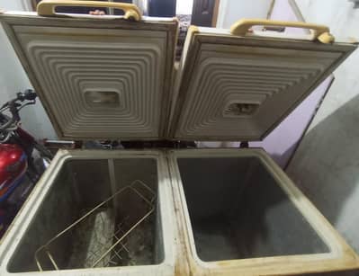 Deep Freezer Selling 03244407452