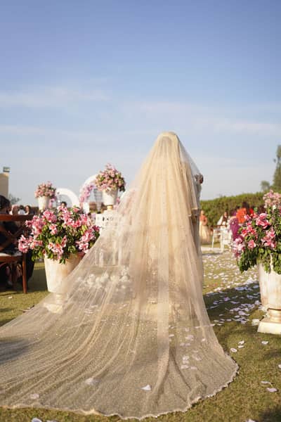 Bridal veil (for nikkah or barat)