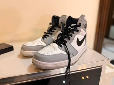 NIKE AJ-1 SMOKY GREY-WHITE HIGH TOP Size 09
