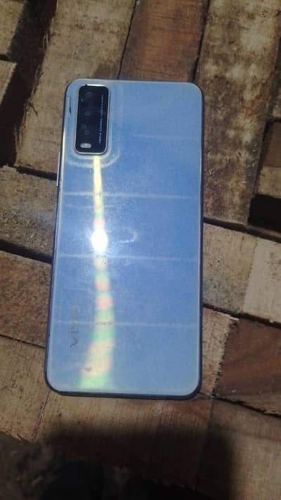 vivo y20 4. gb ram . 64 gb rome