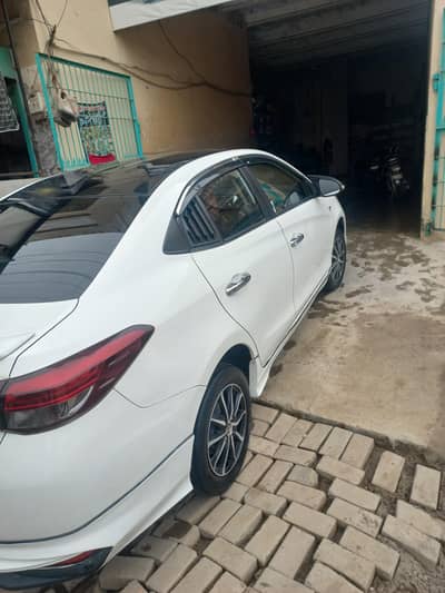 Yaris 1.5 X B2B full opption First owner