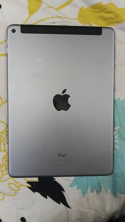 iPad Air 2 | 128gb storage | Pta Approved | 10 by 10 condition