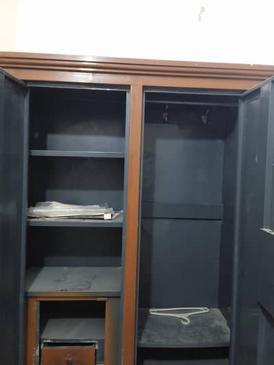 house hold items for sale in very reasonable price.