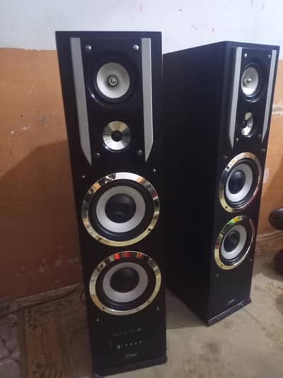 Xtreme Bluetooth speakers new condition