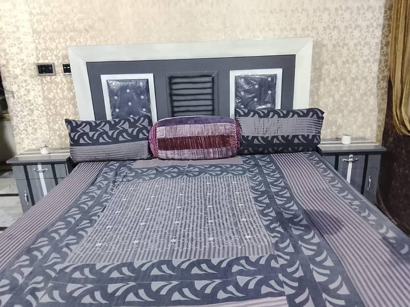 Bed Set with Dressing Table – Good Condition 1