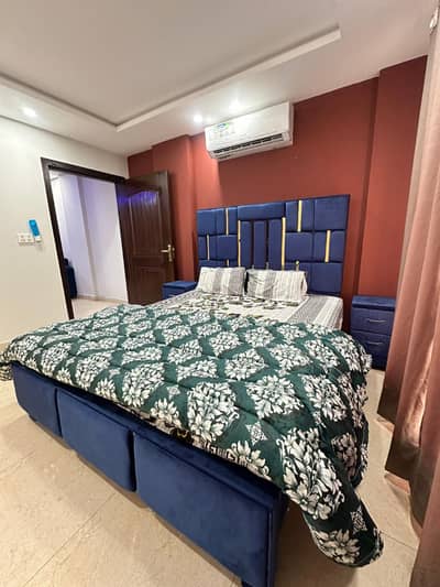 per day luxury furnished one bedroom apartment ON DAILY BASIS