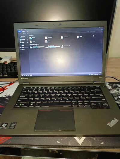 Lenovo thinkpad t440p i5 4th 256gb ssd 8gb ram original charger