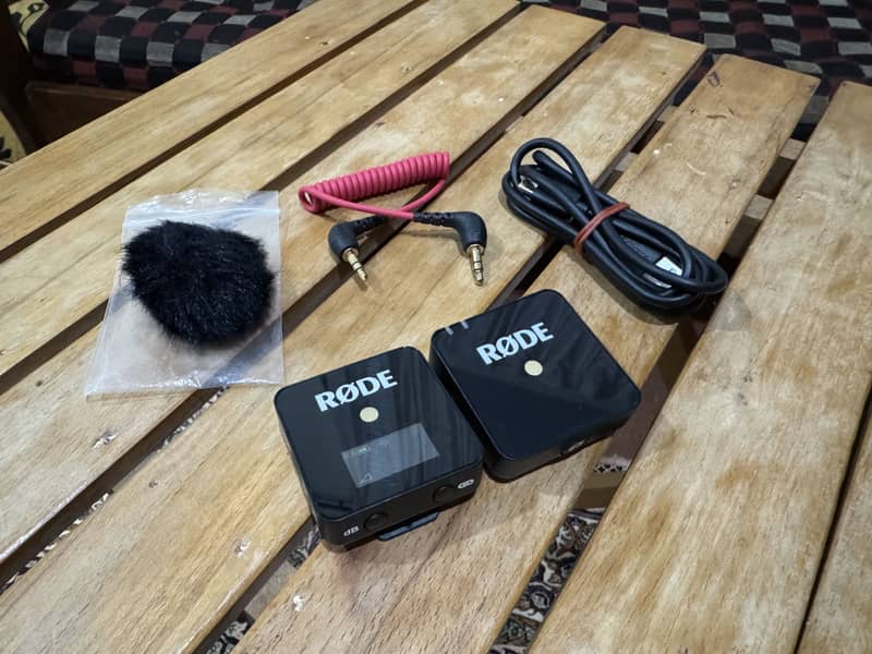 Rode Wireless Microphones 0