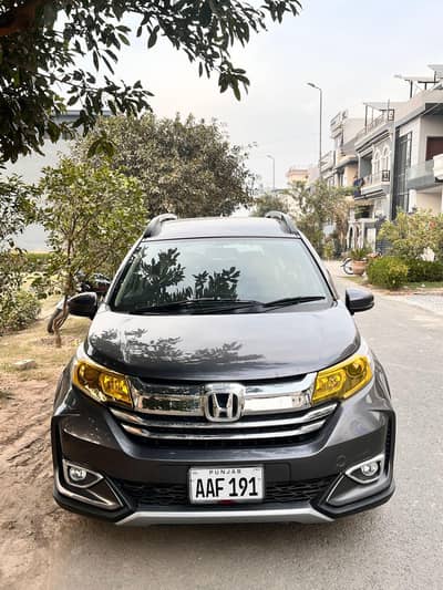 Honda BR. V S package 2020 model Lahore registered
