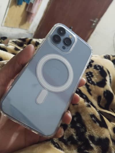 I phone 13 pro max 256gb factory unlock
