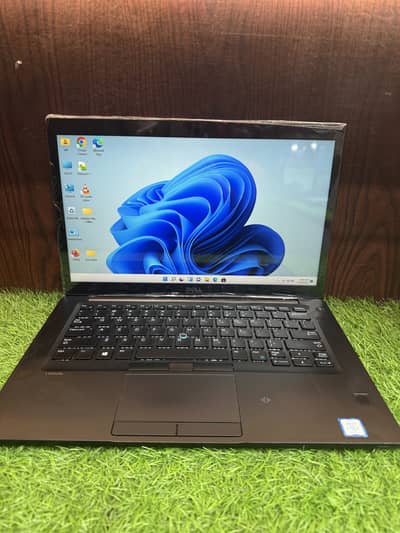 Dell Latitude 7480 (i7 7th Gen) (8/256)