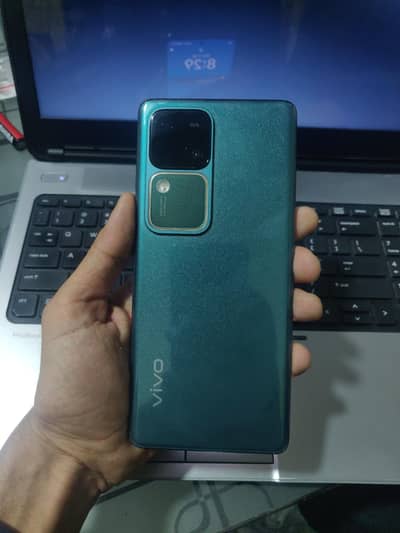 Vivo V30 12/256