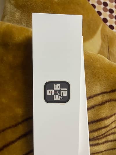 Apple watch SE 2nd generation 40mm Box pack