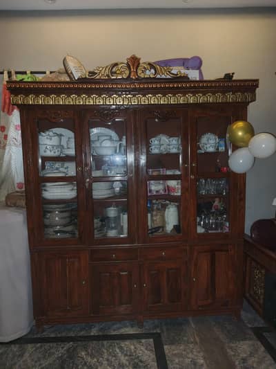 dressing table & showcase