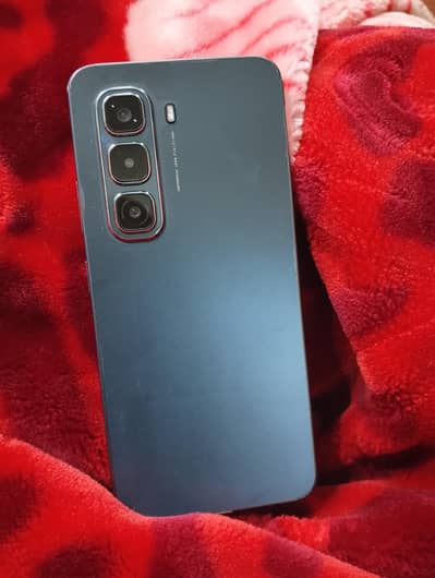 Infinix Hot 50 Pro (8/128GB) – 120Hz AMOLED Display