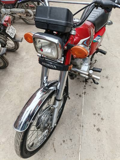 Honda CG 125 2023