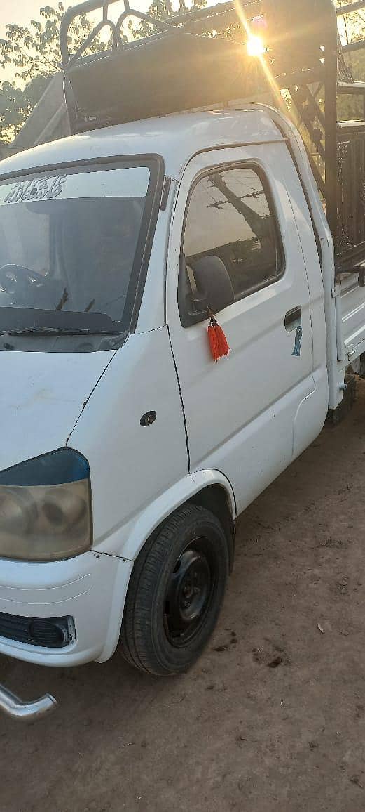 FAW van far loading 1