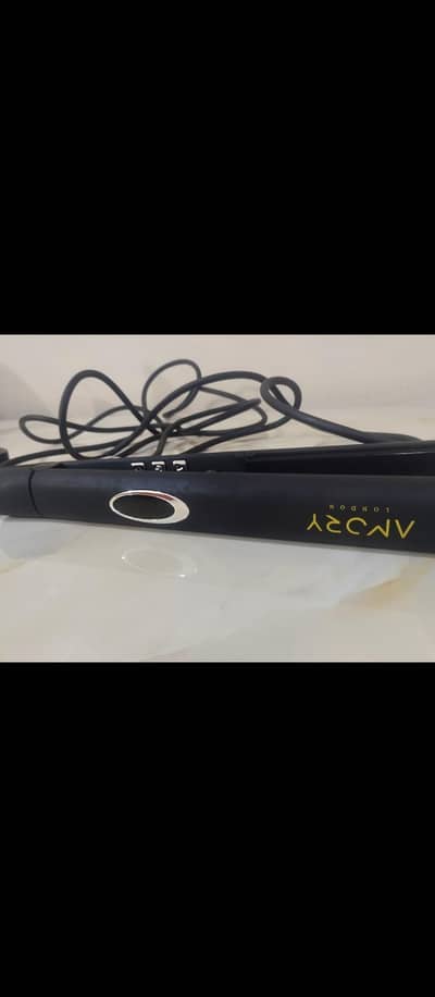 Amory Revolutionary Black Hair Straightener – Model 168 _ unused