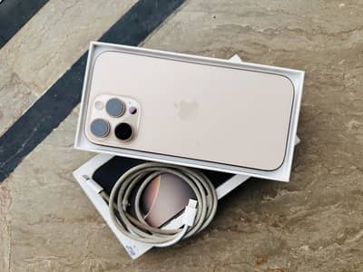 iPhone 16 pro Max SIM glitch