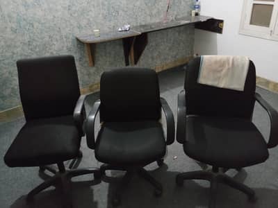 OFFICE CHAIRS AND PLASTIC CHAIRS AND FOLDING TABLE FOR SALE.