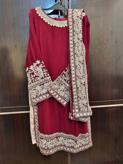 3 Piece suit in maroon color