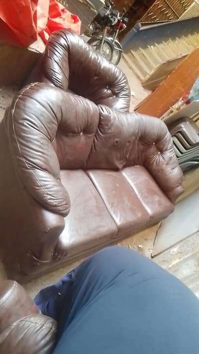 urgent sofa set for sell