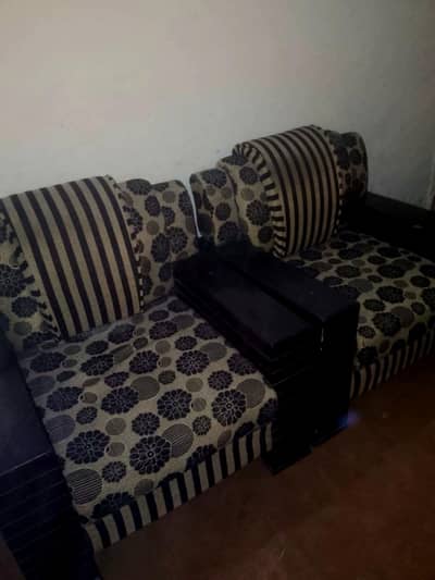 5 Seeter sofa