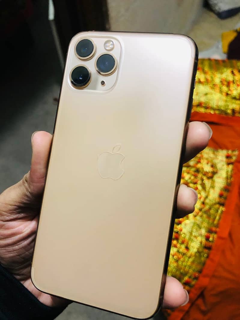 iPhone 11 Pro 4