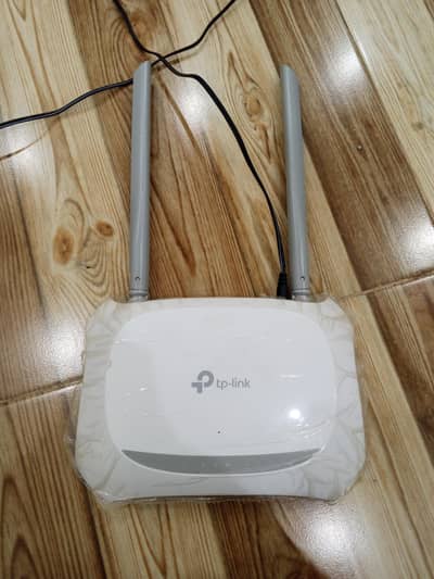 WiFi Router for Sale – Excellent Condition
