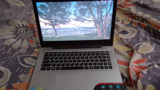 Lenovo  i5 5th generation  8gb ram  500gb Hard