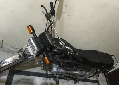 Honda CD 70 - Model 2023 - Urgent Sale