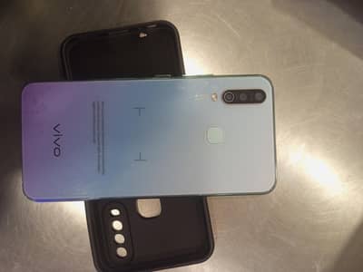 Vivo y17 8/256 New mobile ha  ladies use ha
