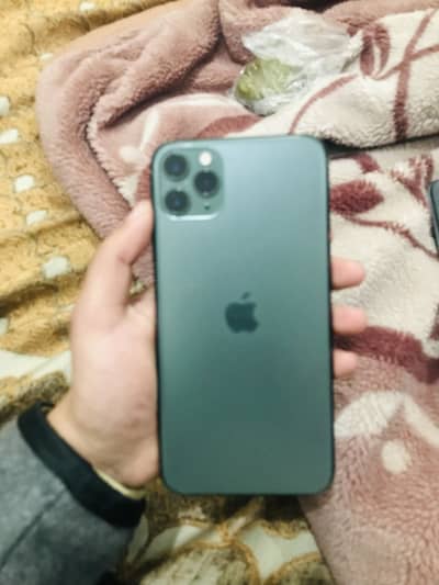 iPhone 11 Pro Max sim working non pta 256 go