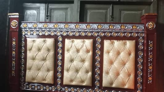 king size bed side table without matres