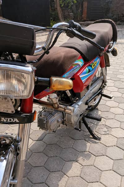 23/24 Honda Cd 70, 8.5/10 condition,  almost fresh condition