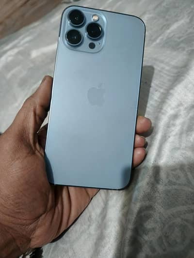 iphone 13 pro max 256 GB 84% battery