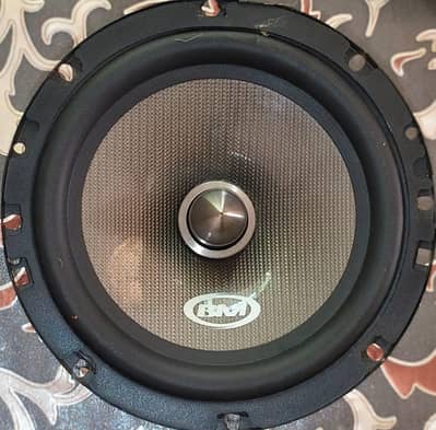 BOSH MAN CAR COMPONENT WITH 4 CHANAL AMPLIFIER BRAND NEW CONDITION