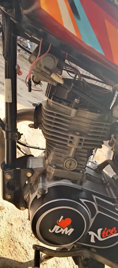 Honda 125 lahore number