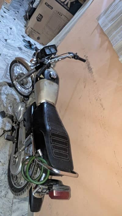 Honda 125 Single Hand Use