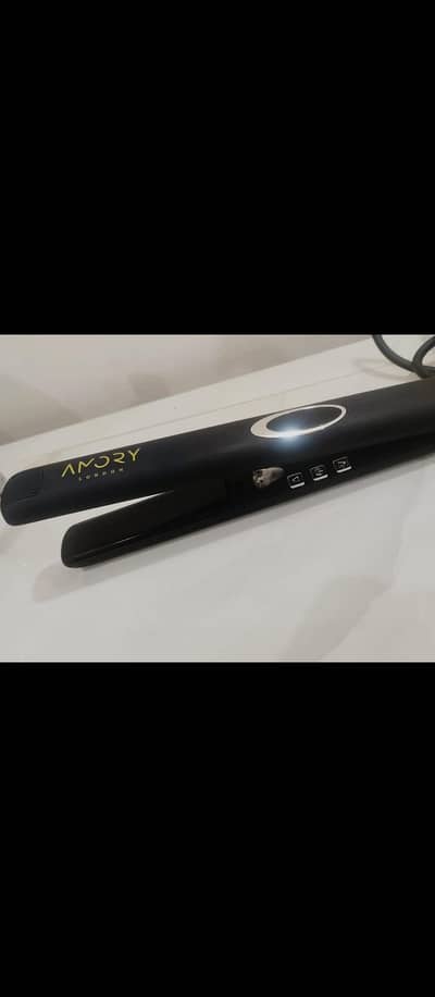 Amory london Revolutionary Black Hair Straightener – Model 168  unused