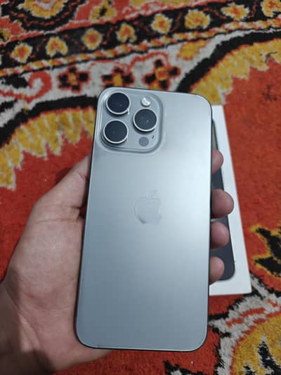 Iphone 15 pro max- Dual Physical  10/10 condition