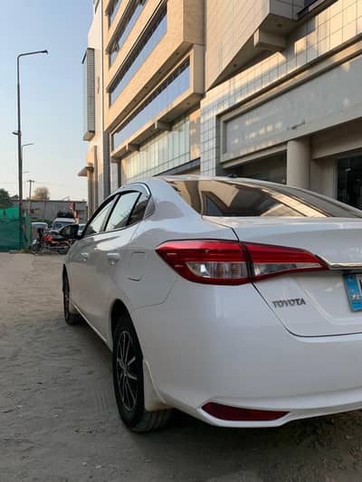 Toyata Yaris ATIV/MT 1.3