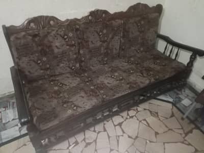 5 Seater Wood Sofa Set Urgent Sale