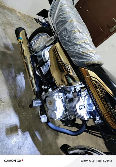 Honda 125 Gold Eddition