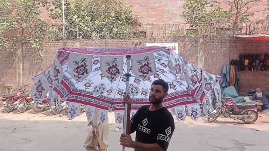 Wedding umbrellas 6 by 6ft size condition new